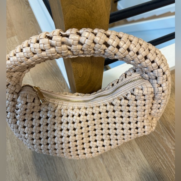 Antik Kraft Cream Woven shoulder Bag - Picture 2 of 9